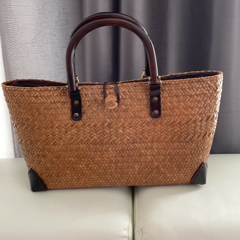 Wicker handmade tote handbag.